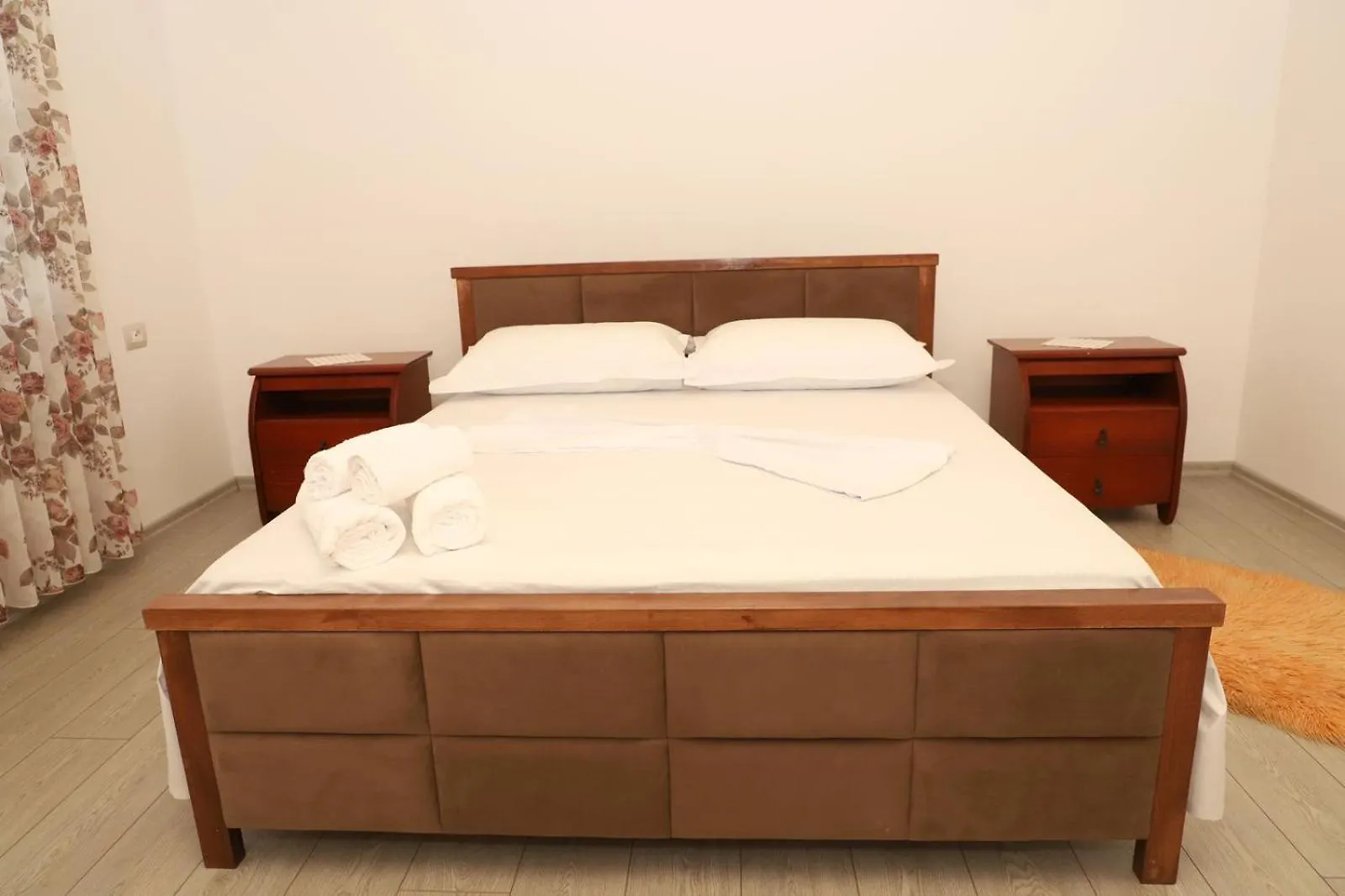 Georgemishel Guest House Berat 0*,  Albania