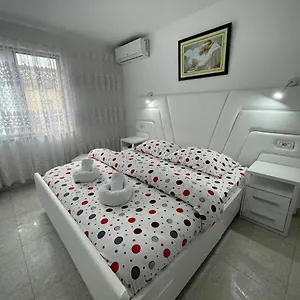 https://romance-apartments.hotels-in-tirana.com