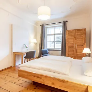 https://goldenes-schiff.com-bavaria.com