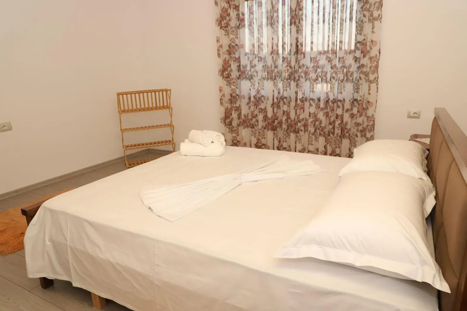 Georgemishel Guest House Berat