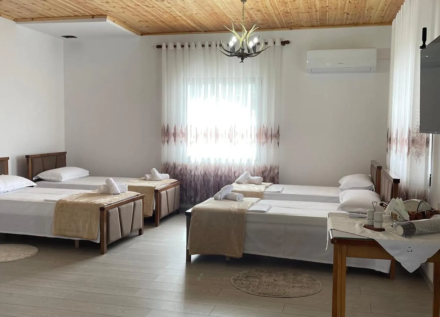 Georgemishel Guest House Berat